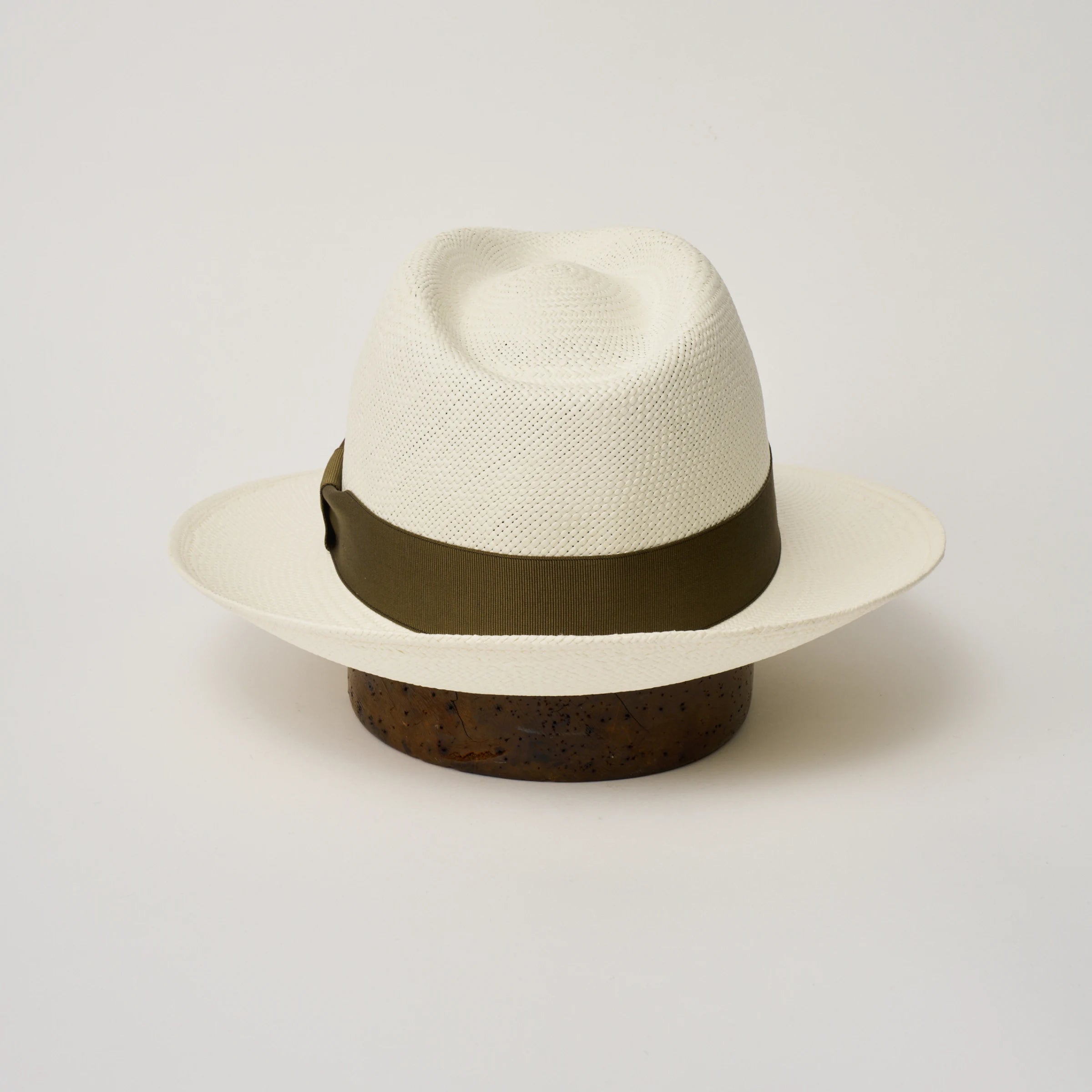 Studio image of the Camilo New Fedora Cream coloured Panama Hat with Fawn trim shown from the back, showing snapback brim.